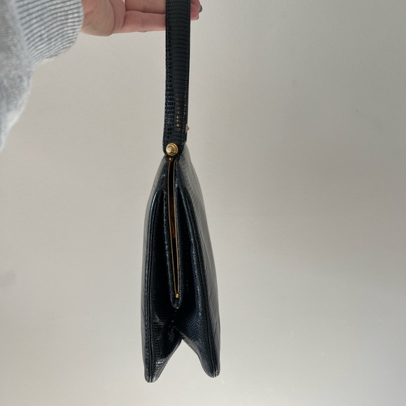 Elegant Vintage Black Eelskin Kisslock Leather Handbag - Picture 8 of 11